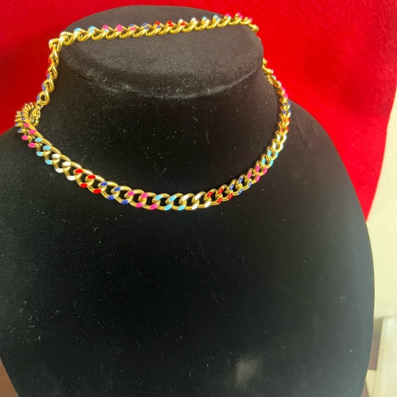 Necklace and bracelet set - Picture 3 of 3